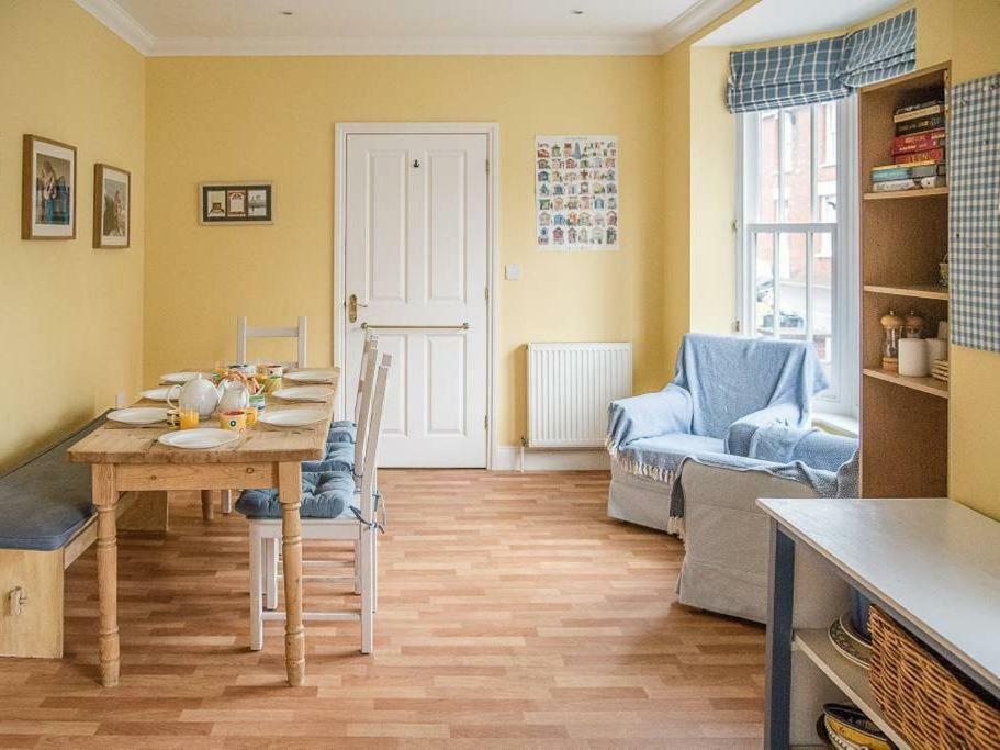 16 Hartington Road, Aldeburgh