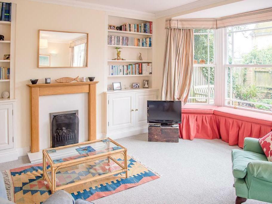 16 Hartington Road,
